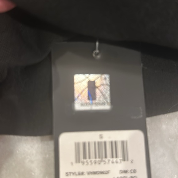 Chicago Bull Black Hoodie - NBA - New with Tags - Picture 5 of 11